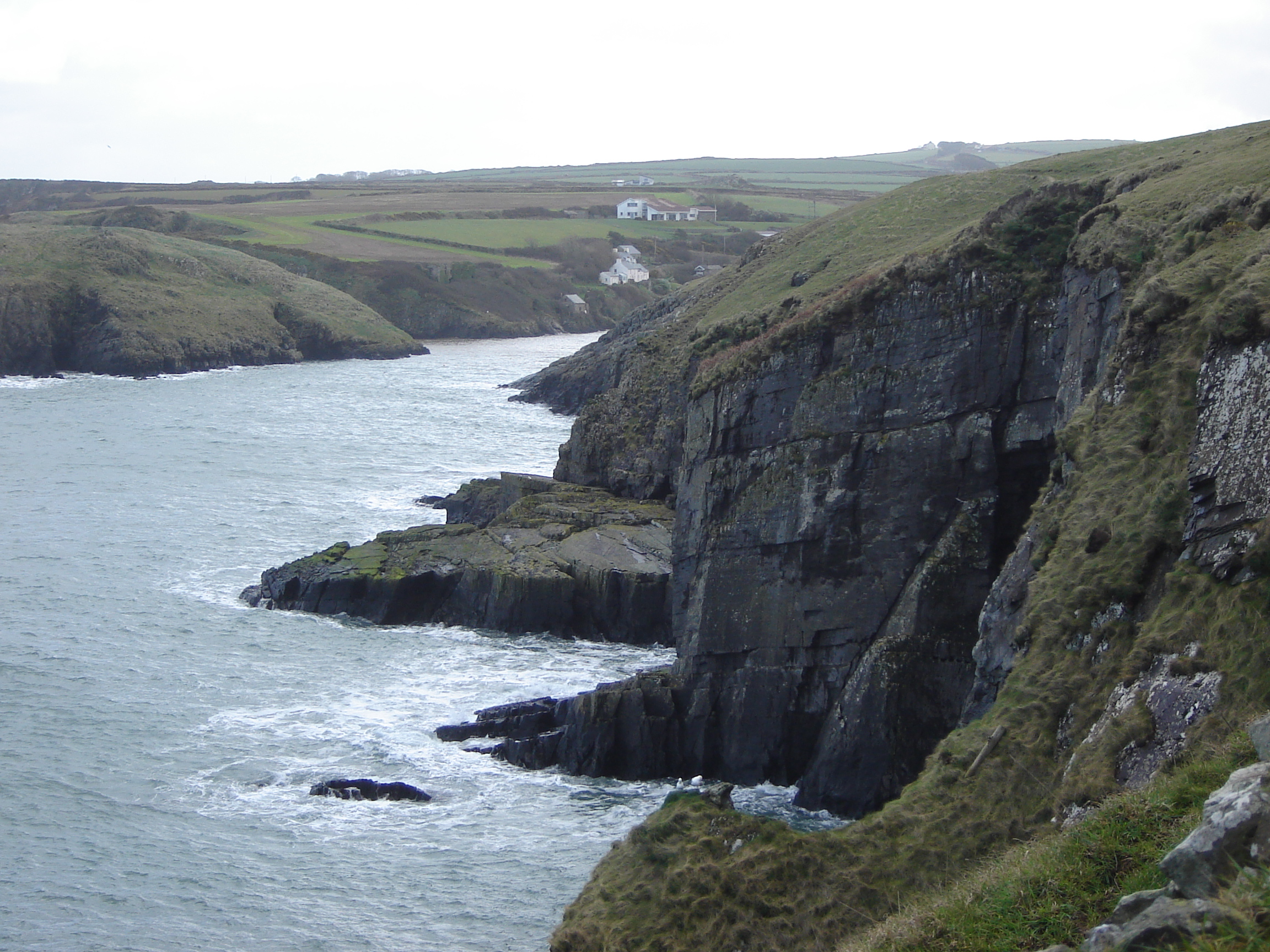 The wreck site looking SE towards Abercastle